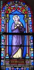 Vitrail 'Sainte Mathilde' à la Chapelle Saint Martin du cimetière de Benet 85490